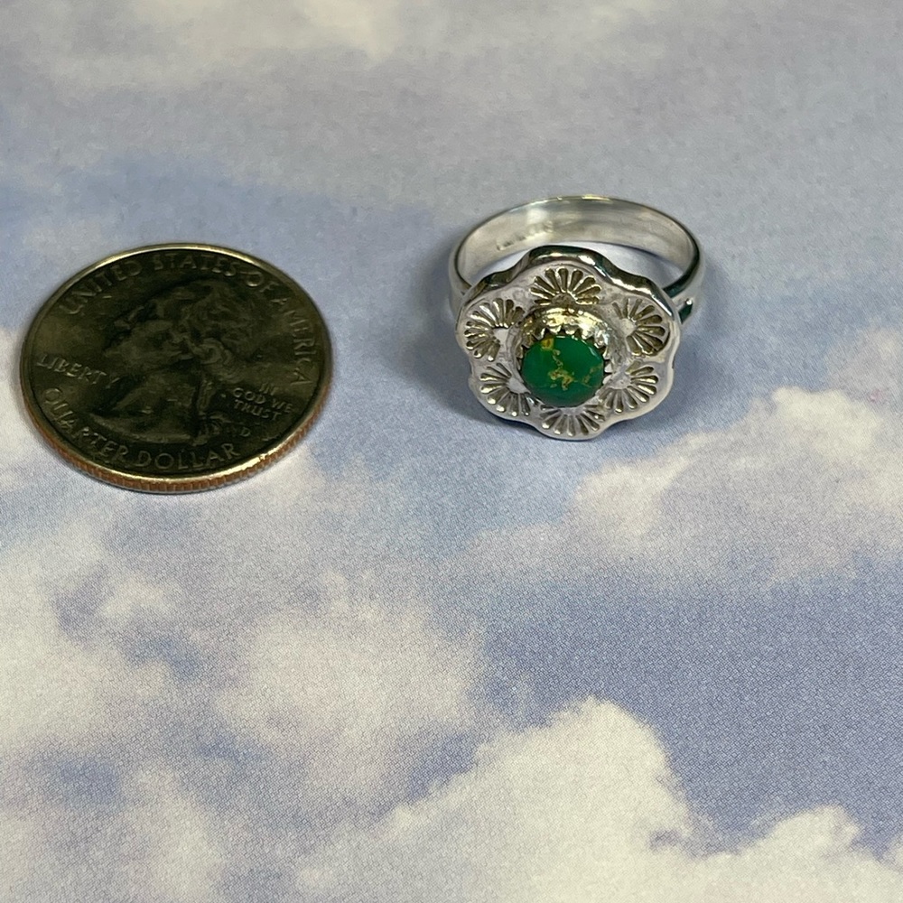 Native American Sterling Flower Ring with Turquoise Stone size 7 Ships FREE